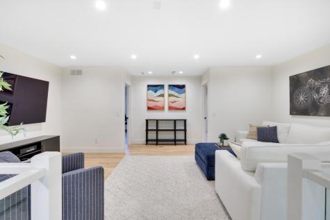4951 Parkside Circle Eagan MN 55123
