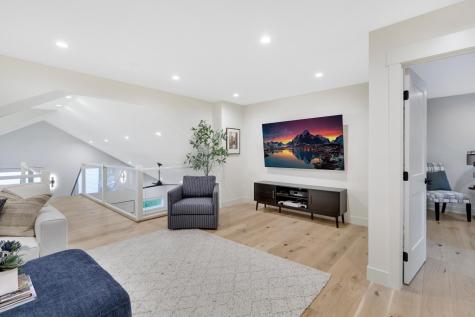 4951 Parkside Circle Eagan MN 55123