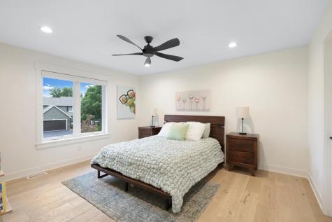 4951 Parkside Circle Eagan MN 55123