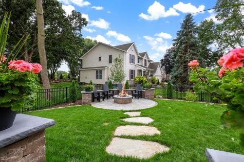 4951 Parkside Circle Eagan MN 55123