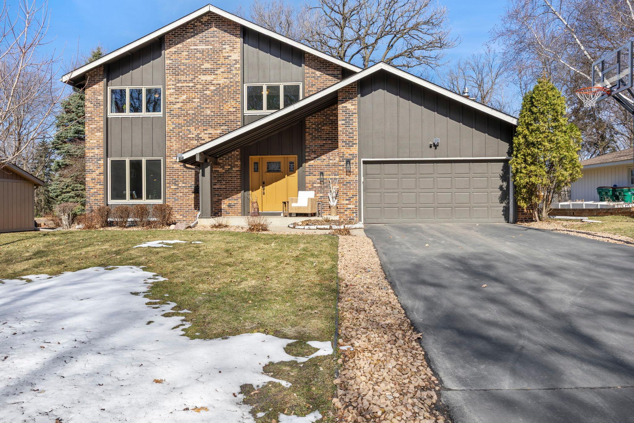 604 Thoreau Drive Burnsville MN 55337