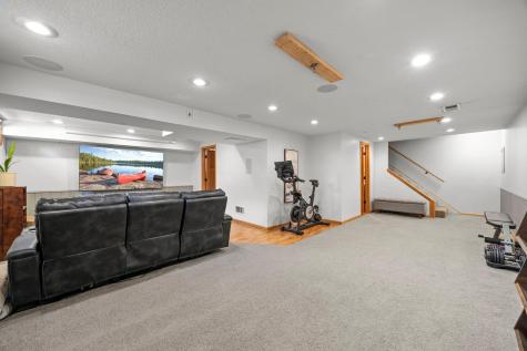 604 Thoreau Drive Burnsville MN 55337