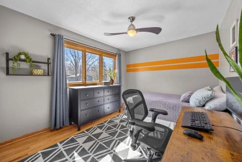604 Thoreau Drive Burnsville MN 55337