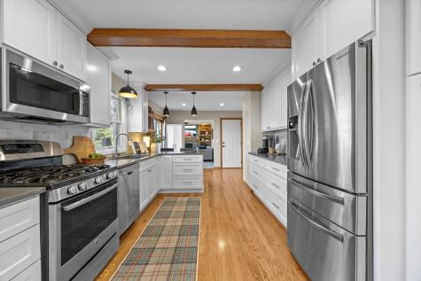 604 Thoreau Drive Burnsville MN 55337