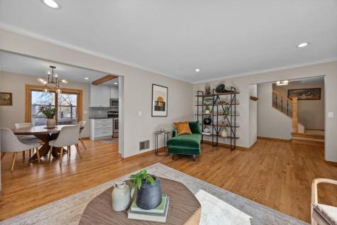 604 Thoreau Drive Burnsville MN 55337