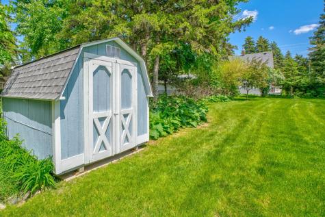 2201 Roselawn Avenue W Roseville MN 55113
