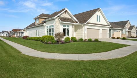 4821 Bluebell Loop S Fargo ND 58104
