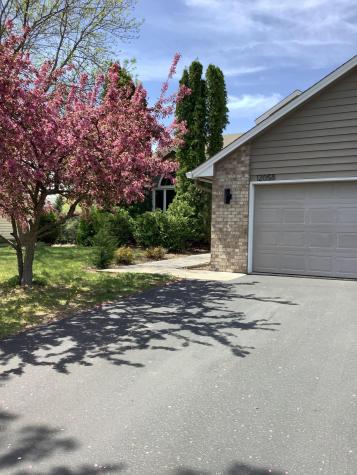 12058 Quay Street NW Coon Rapids MN 55433