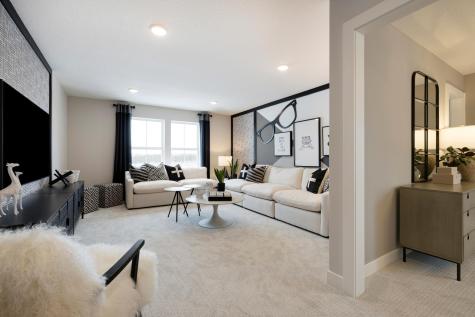 1589 Norbert Lane Shakopee MN 55379