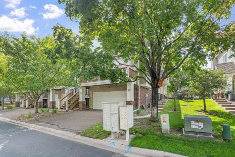 208 Christenson Way NE Fridley MN 55432