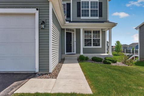 1559 Edgebrook Lane Carver MN 55315