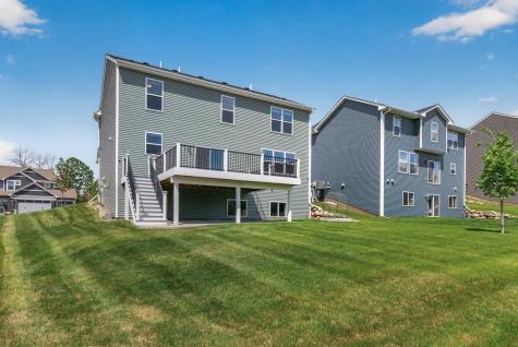 1559 Edgebrook Lane Carver MN 55315