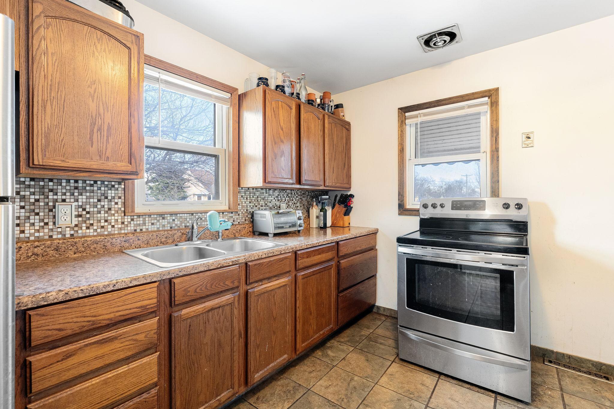 211 12th Avenue SW Austin MN 55912