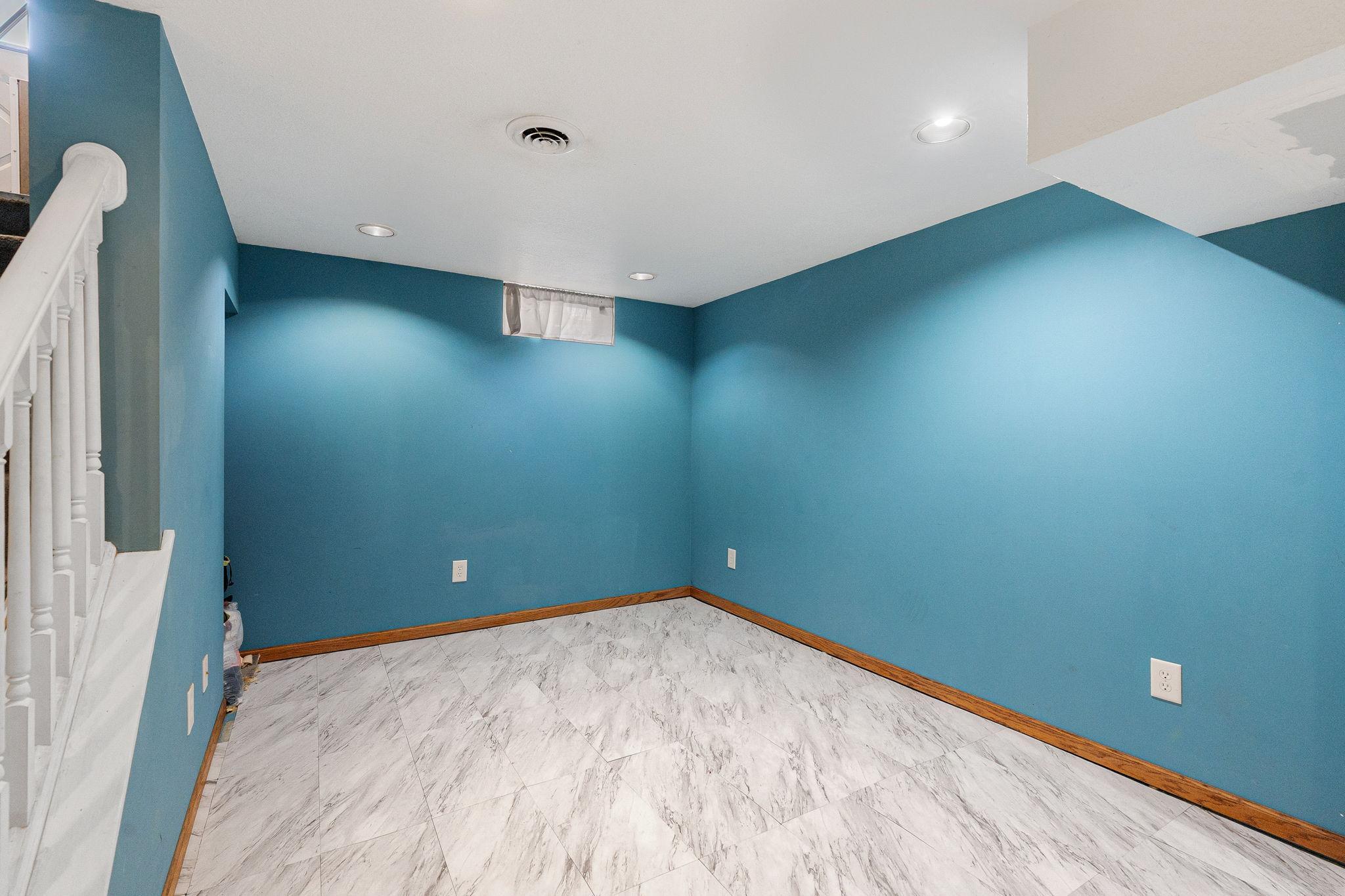 211 12th Avenue SW Austin MN 55912