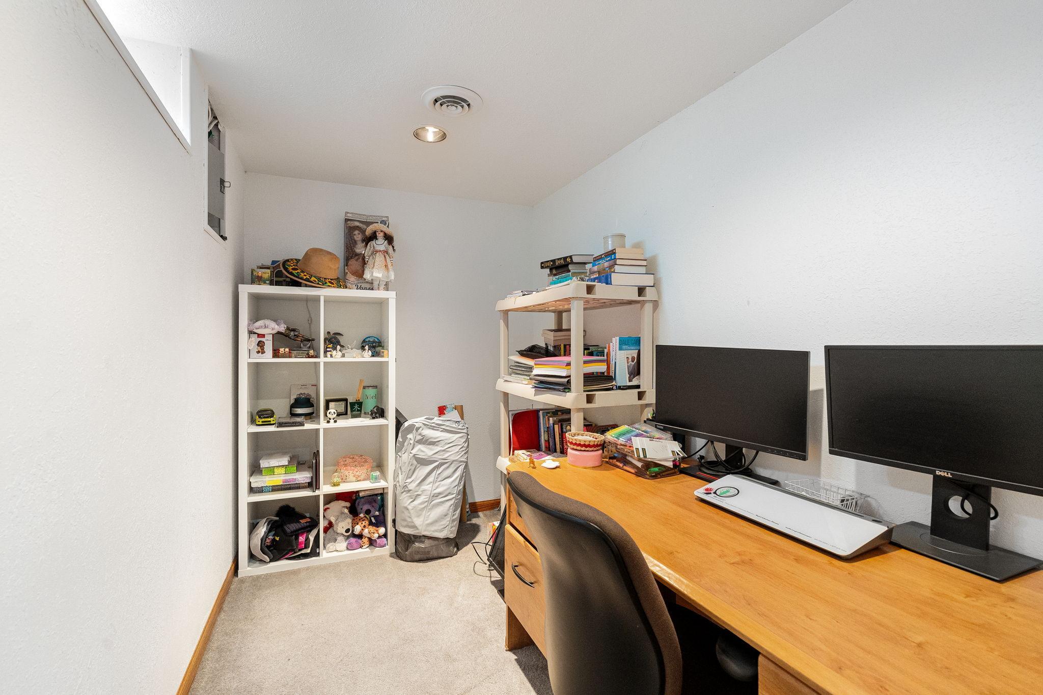 211 12th Avenue SW Austin MN 55912