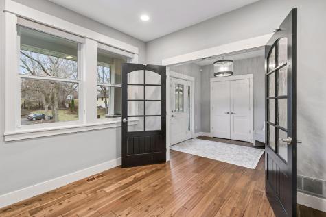 13222 Dahlgren Road Minnetonka MN 55305