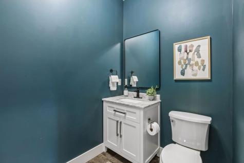 13222 Dahlgren Road Minnetonka MN 55305