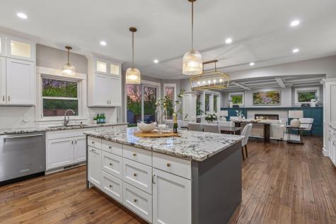 13222 Dahlgren Road Minnetonka MN 55305