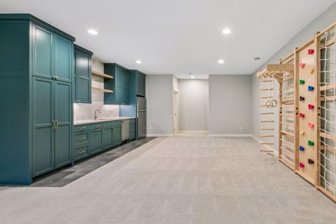 13222 Dahlgren Road Minnetonka MN 55305