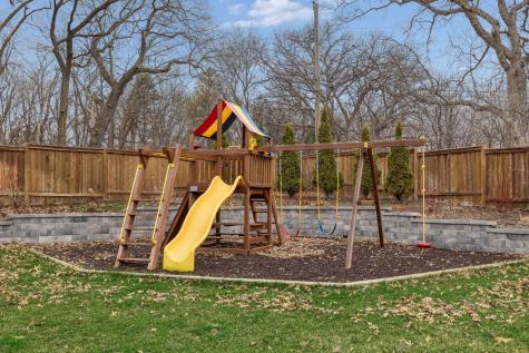 13222 Dahlgren Road Minnetonka MN 55305