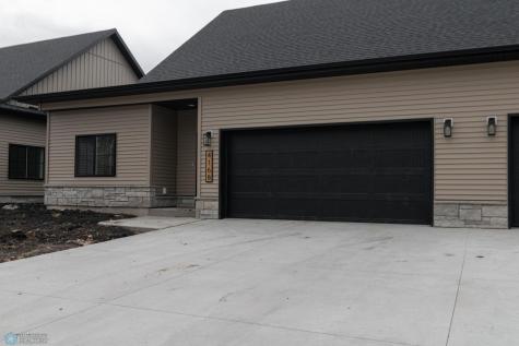 4174 Arthur Drive S Fargo ND 58104