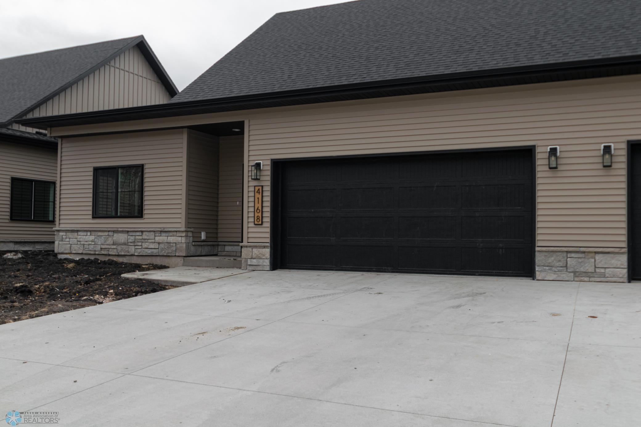 4174 Arthur Drive S Fargo ND 58104