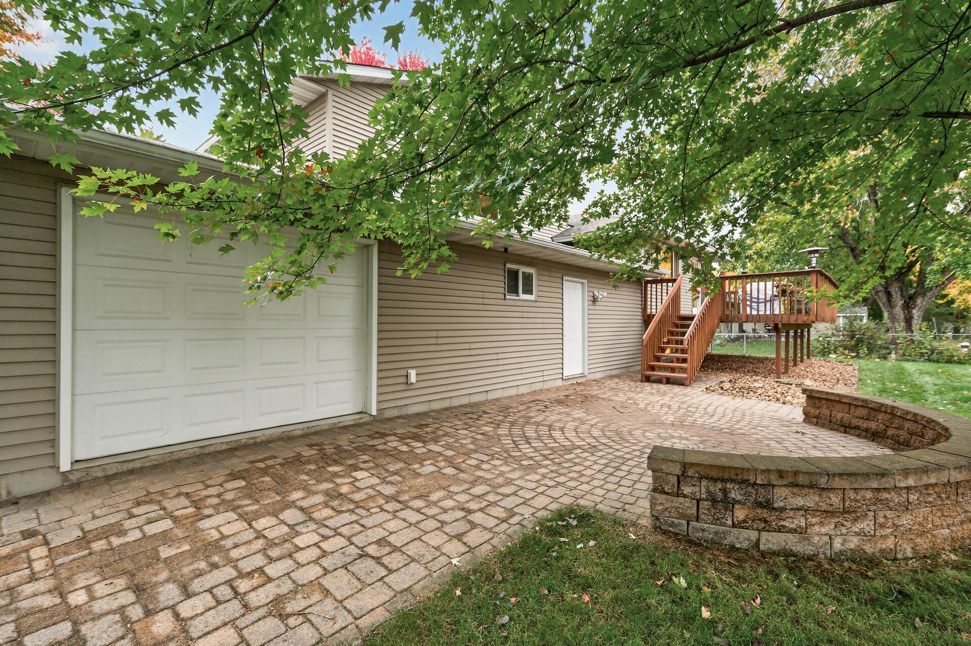 834 Fireside Drive Apple Valley MN 55124