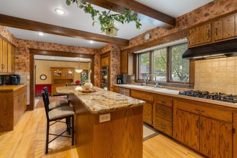 922 Douglas Street Alexandria MN 56308