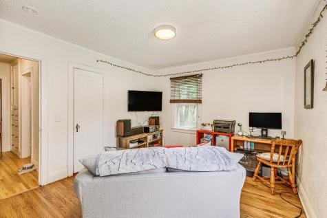 3807 Hubbard Avenue N Robbinsdale MN 55422