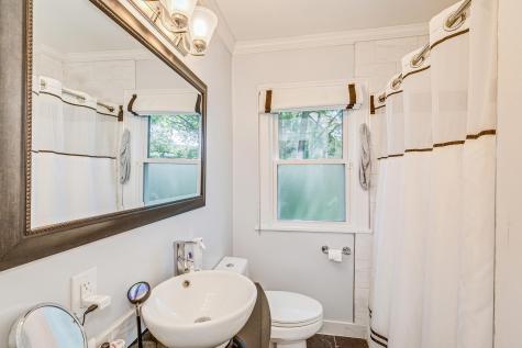 3807 Hubbard Avenue N Robbinsdale MN 55422