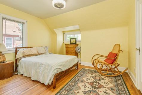 3807 Hubbard Avenue N Robbinsdale MN 55422