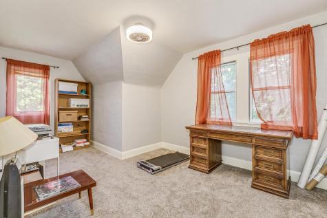 3807 Hubbard Avenue N Robbinsdale MN 55422
