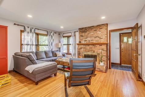 3807 Hubbard Avenue N Robbinsdale MN 55422