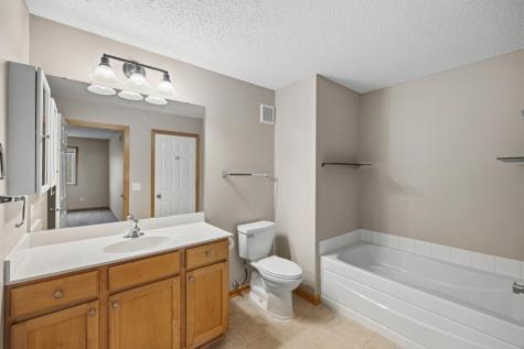 9126 Fox Court Victoria MN 55386