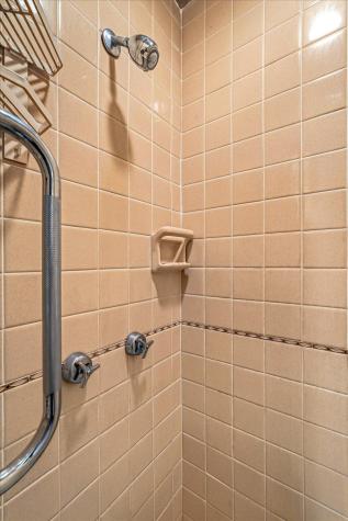 1638 Glenview Court Arden Hills MN 55112