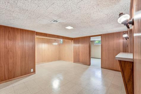 1638 Glenview Court Arden Hills MN 55112
