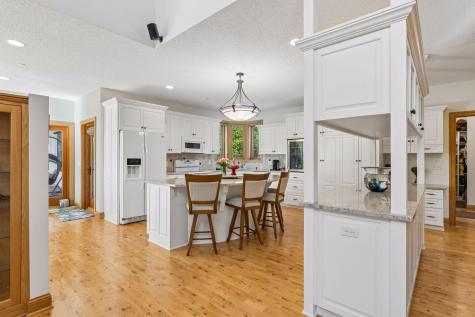 4854 Linden Trail N Lake Elmo MN 55042