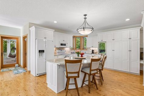 4854 Linden Trail N Lake Elmo MN 55042