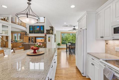 4854 Linden Trail N Lake Elmo MN 55042