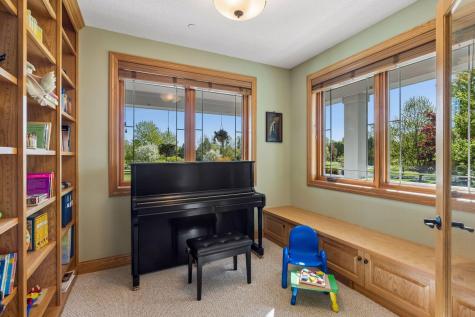 4854 Linden Trail N Lake Elmo MN 55042