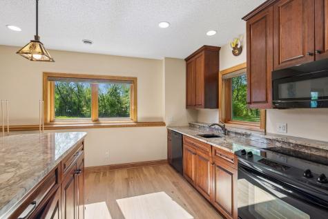 4854 Linden Trail N Lake Elmo MN 55042