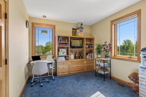 4854 Linden Trail N Lake Elmo MN 55042