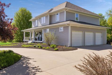 4854 Linden Trail N Lake Elmo MN 55042