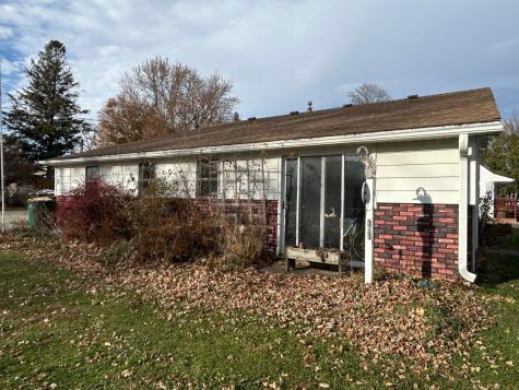 471 1st Avenue SW Glenville MN 56036