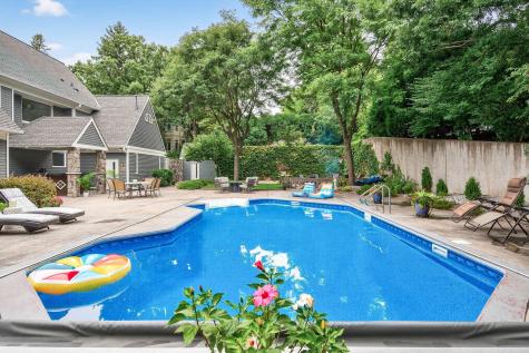 5010 Nob Hill Drive Edina MN 55439