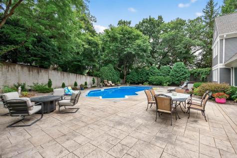 5010 Nob Hill Drive Edina MN 55439