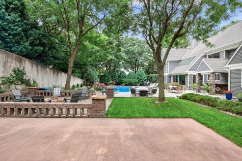 5010 Nob Hill Drive Edina MN 55439
