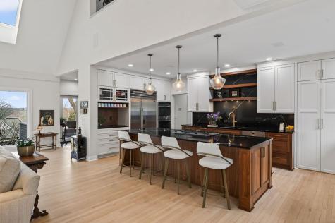 5010 Nob Hill Drive Edina MN 55439