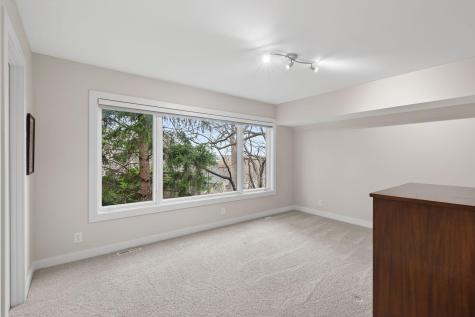 5010 Nob Hill Drive Edina MN 55439