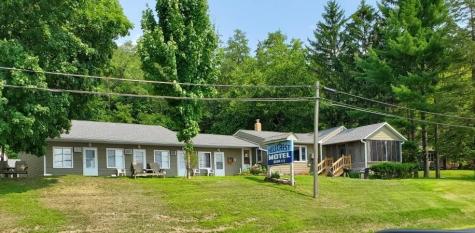 240 N State Road 35 Alma WI 54610